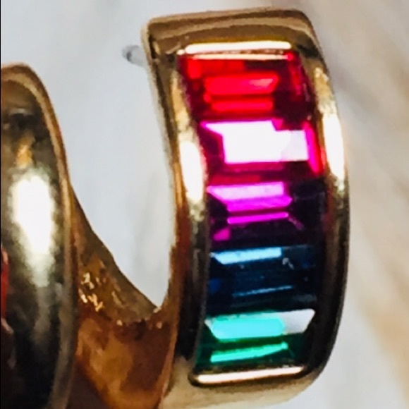 Gemstone earring. Straight post - Picture 3 of 3